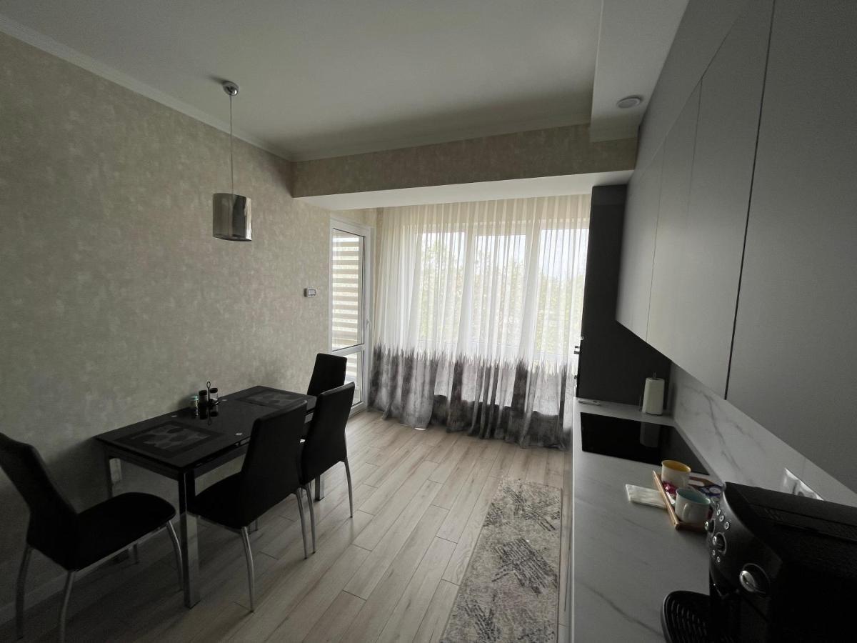 Dendrarium Park Apartment Chisináu Exterior foto