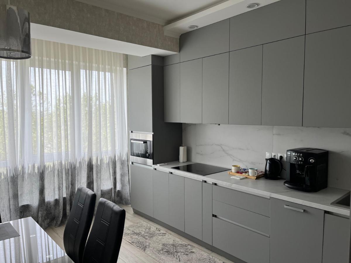 Dendrarium Park Apartment Chisináu Exterior foto